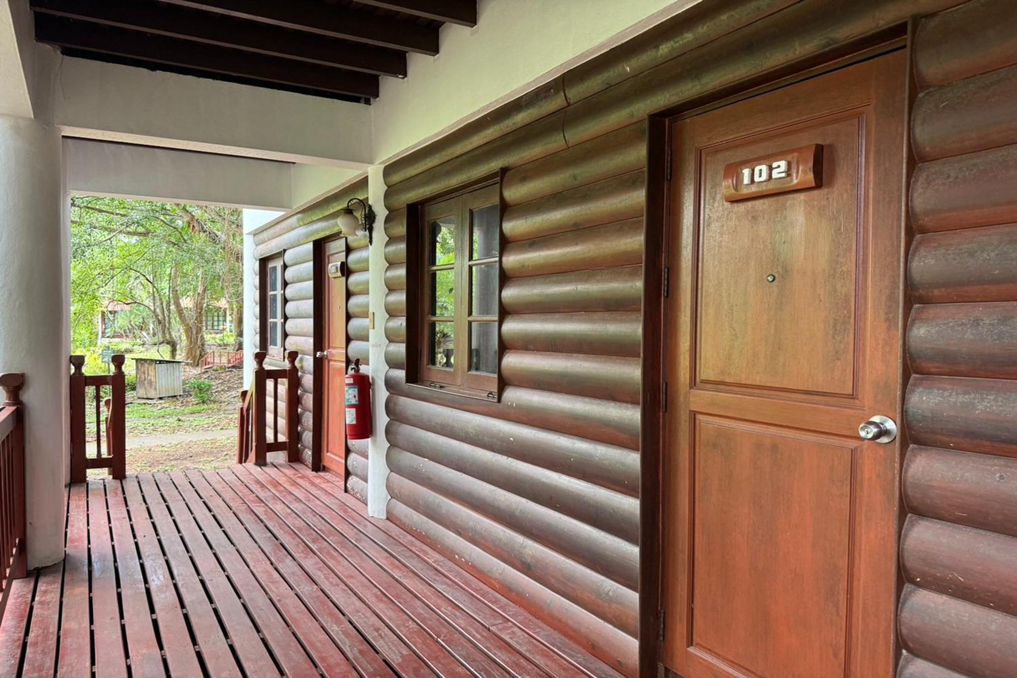 Royal Ping Garden And Resort Mae Taeng Exterior foto